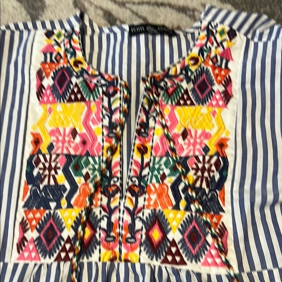 Kim & Cami Blue and White Dress with Embroidered boho. Large - Picture 3 of 5